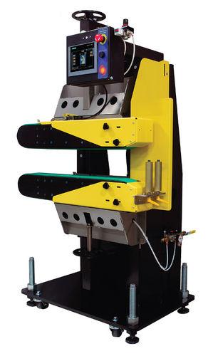 profile extrusion line caterpillar haul-off