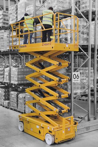 self-propelled scissor lift / electric / compact