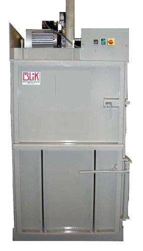 vertical baling press / front-loading / single-chamber