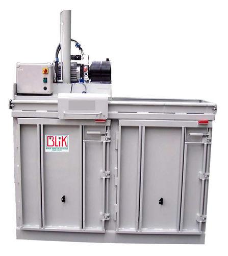 vertical baling press / front-loading / cardboard box