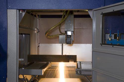 plasma cutting robotic cell / for profiles