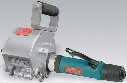 pneumatic descaling tool