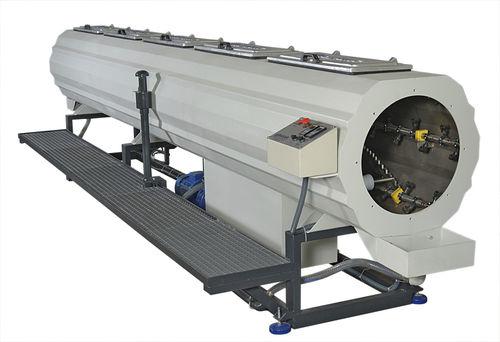 pipe calibration tank / for extrusion