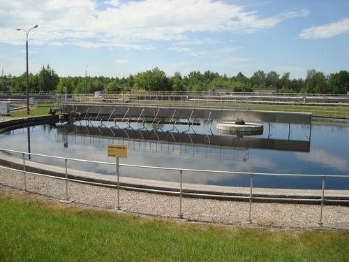 sludge scraper / wastewater treatment