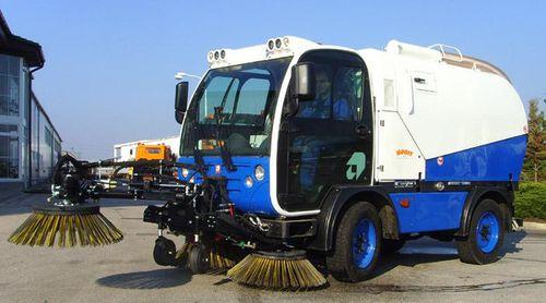 truck-mounted sweeper / diesel