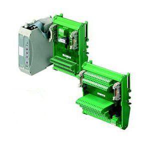 DIN rail-mounted terminal block / feed-through