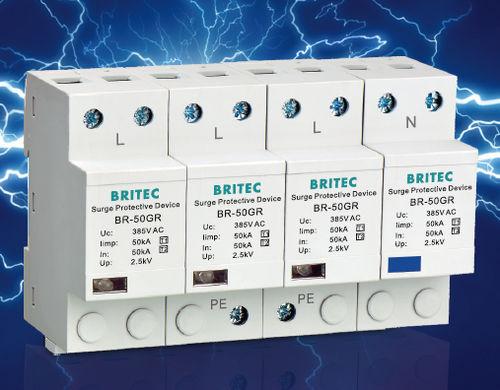 type 1 surge arrester / DIN rail / for electrical installations / three-phase