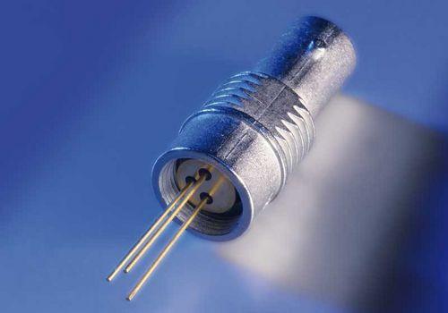 cyanoacrylate adhesive / single-component / heat-curing / industrial