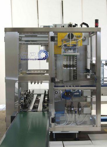 cylinder case packer-unpacker