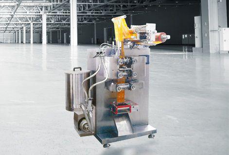 VFFS bagging machine / automatic / for food products / with volumetric feeder